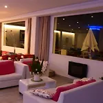Guya Wave (adults Only) 호텔 3*