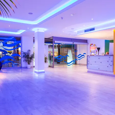 ホテル Guya Wave (adults Only) 3*