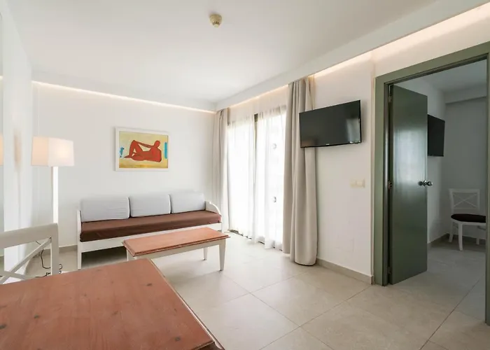 מלון Guya Wave (adults Only) 3*